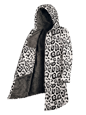 Classic Leopard Ultra Cloak