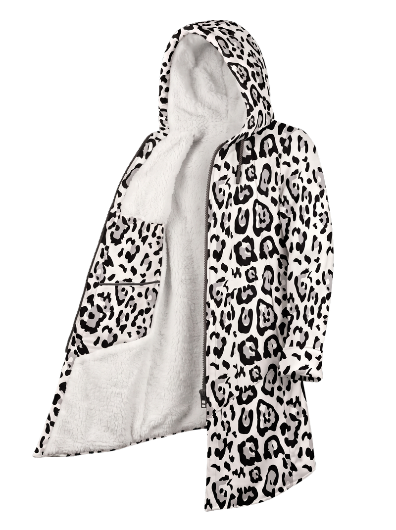 Classic Leopard Ultra Cloak